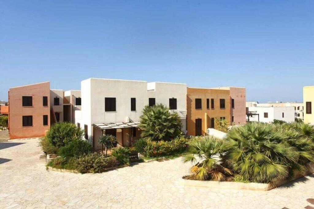Casa Gilia Favignanaアパートメント エクステリア 写真
